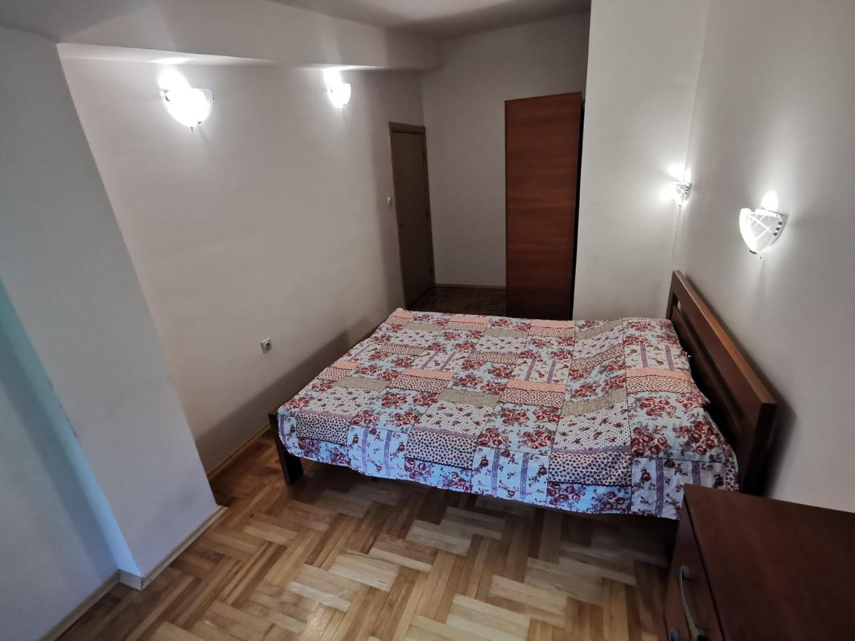 Zagrebska Flat Lejlighed Skopje Eksteriør billede